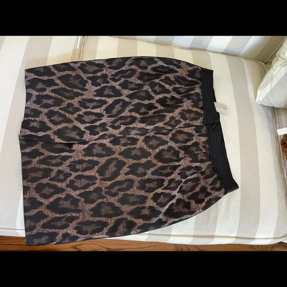 NWT Ann Taylor Bronze Metallic
Leopard Print Skirt Straight Day to
Night Size 4 - Picture 10 of 11